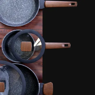 ΚΑΤΣΑΡΟΛΑ ΜΕ ΕΠΙΣΤΡΩΣΗ ΜΑΡΜΑΡΟΥ 28cm